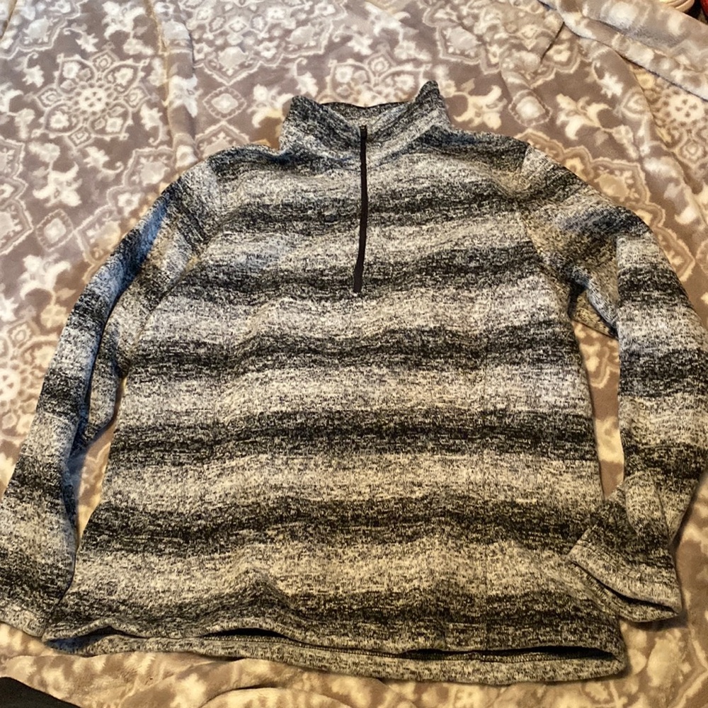 LANDS’ END SIZE 18 fleece top half zip. Gray and black great condition